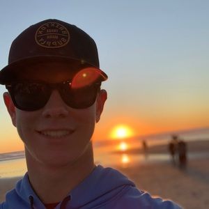 Meet your Posher, Zach